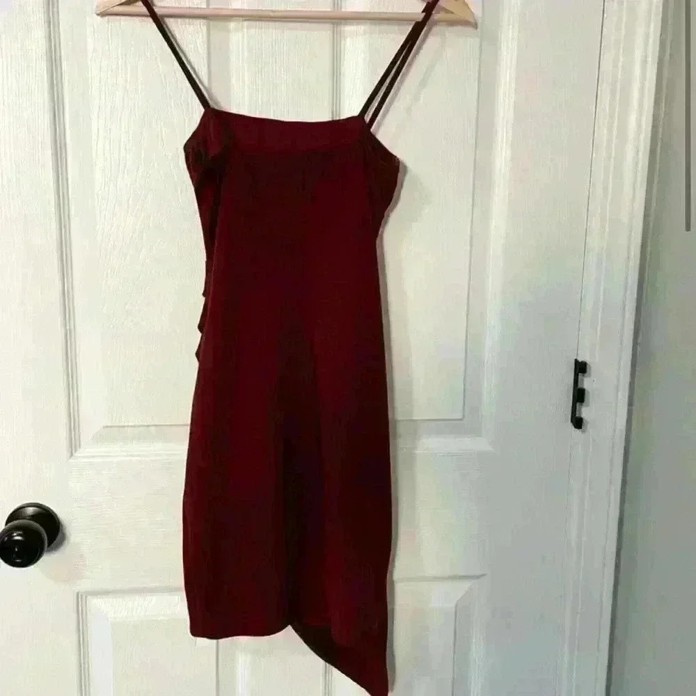 Maroon body con dress size medium - Picture 3 of 5